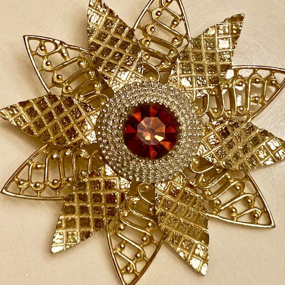 VINTAGE SIGNED CATHE BROOCH/PENDANT AND EARRINGS SET - Picture 3 of 9